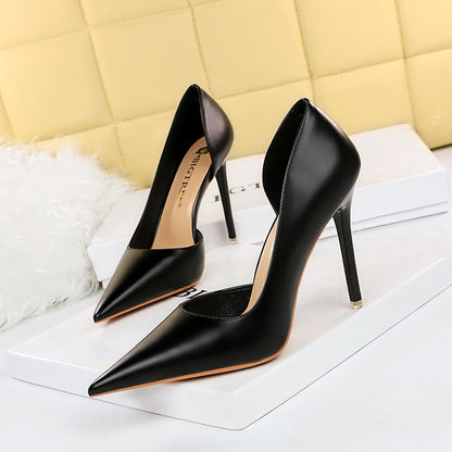Women’s Classic Retro Pumps – Pointed Toe, Shallow Mouth Heels