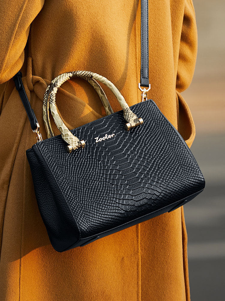 Classic Leather Handbag for Women – Elegant & Durable